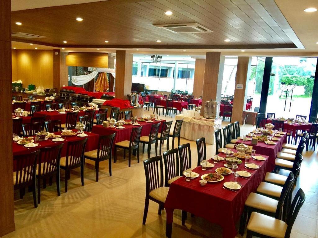 The Impress Nan Hotel Εξωτερικό φωτογραφία