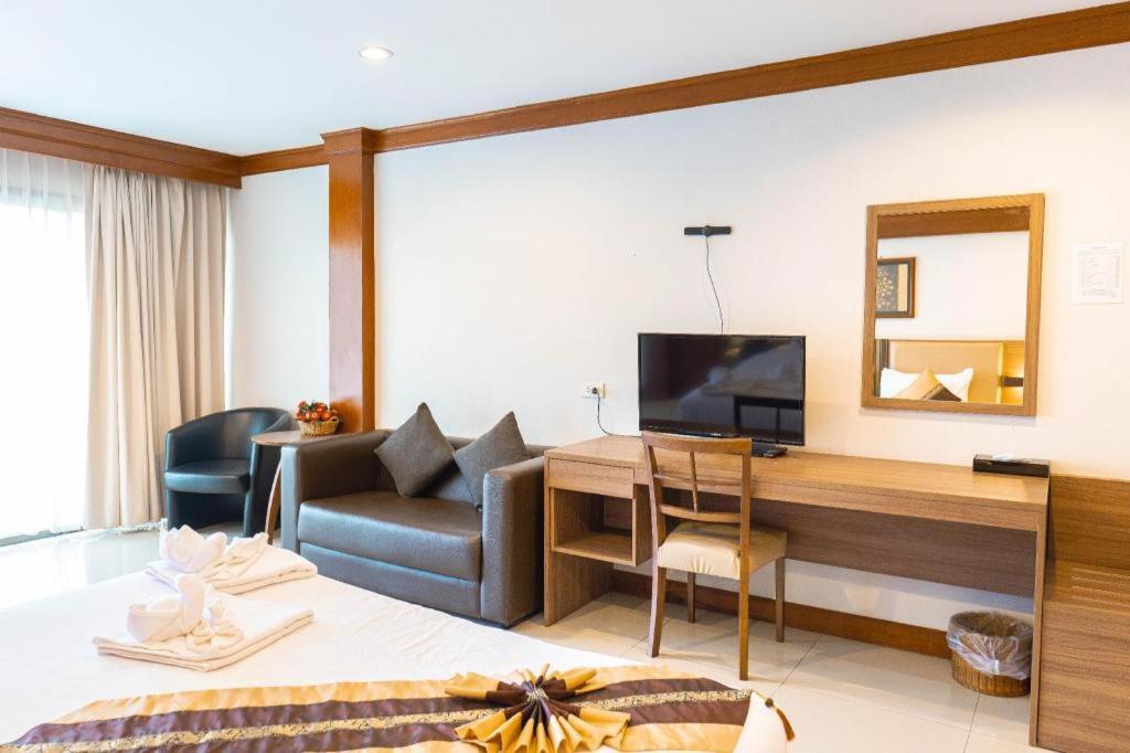 The Impress Nan Hotel Εξωτερικό φωτογραφία