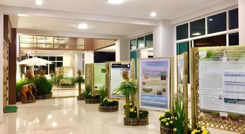 The Impress Nan Hotel Εξωτερικό φωτογραφία